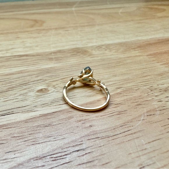 14K Gold Vine Ring with Moss Agate Gemstone and Moissanite - Picture 10 of 12